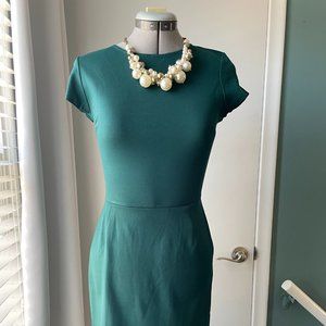 Women's Solid Cap Sleeve Hunter Green Sheath Dress
